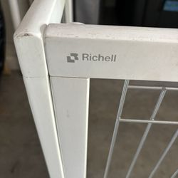 Richell Adjustable Pet Gate