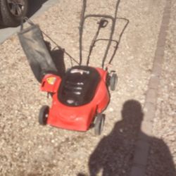 Black & Decker Corded Electric Lawn Mower With Bag