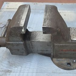 COLUMBIAN Bench Vise Vintage 