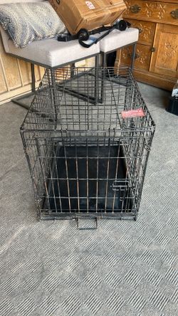 Kenne dog 🐕 size have double door 25 long 19 wire
