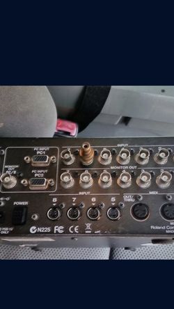 Roland v-8 channel video mixer with effects and color video TFT display