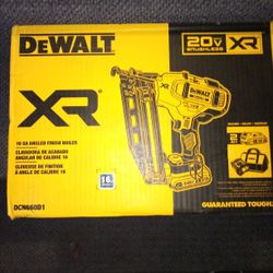 DeWalt 16 GA Angled Finish Nailer 