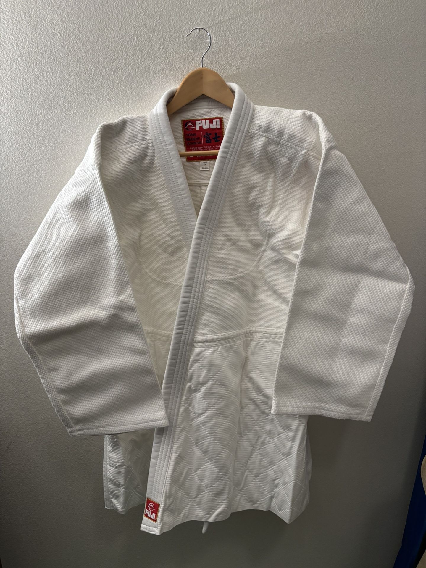 Fuji Judo Gi Size 4