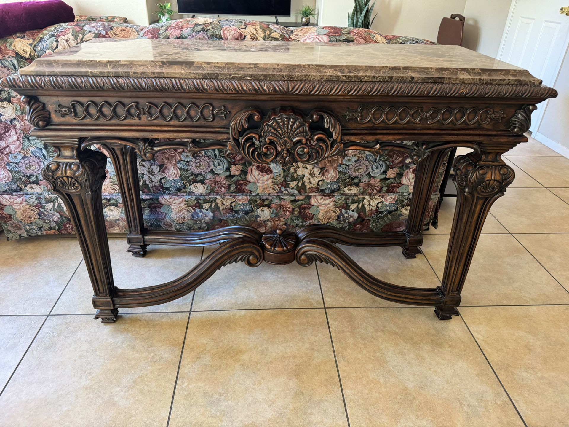 Antique Design Console Table