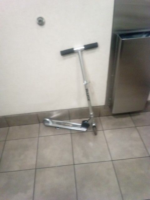 Authentic Razor Scooter 