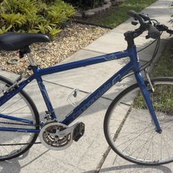 Cannondale Hybrid Medium Bike Bicycle Light Weight 700c 3x8 Speed