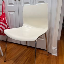 White Desk Chair