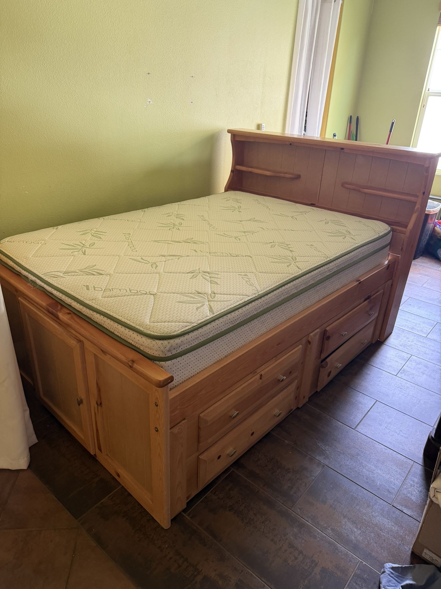 Captains Bed with Storage Drawers