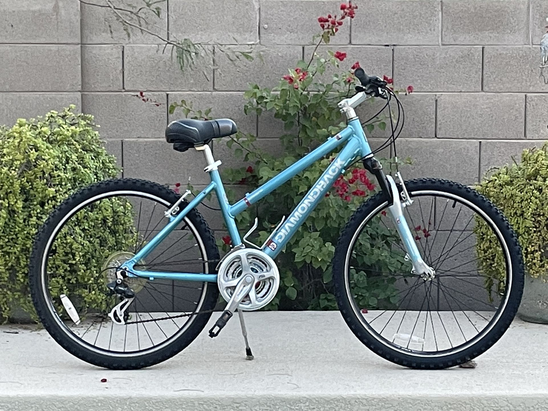 Womens Diamondback Mountain Bike