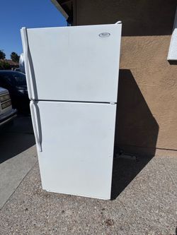 Refrigerator freezer
