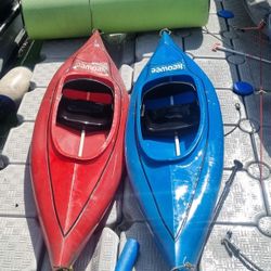 Kayak Keowee New ZEALAND Blue And Red $120 Each