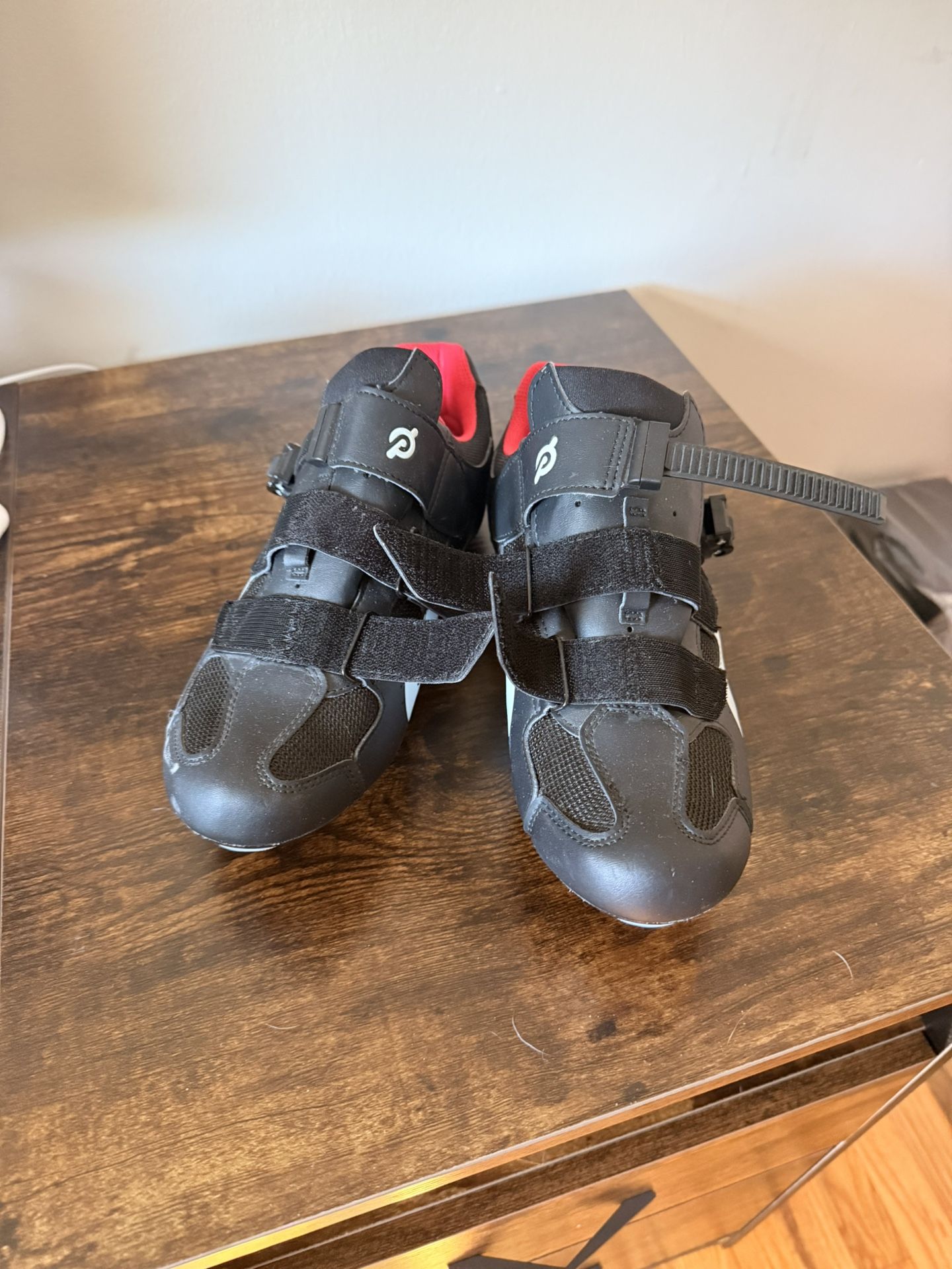 Peloton Cycling Shoes – Size 44 (Men’s US 10 / Women’s US ~11.5) – With Cleats