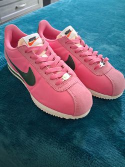 Nike Women's Cortez sneakers