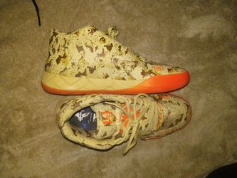 Digital camo, puma LaMelo ball size 12