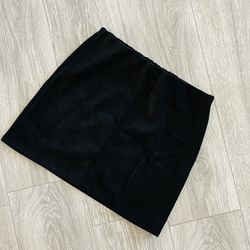 Black mini high waisted skirt