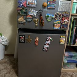 Mini fridge