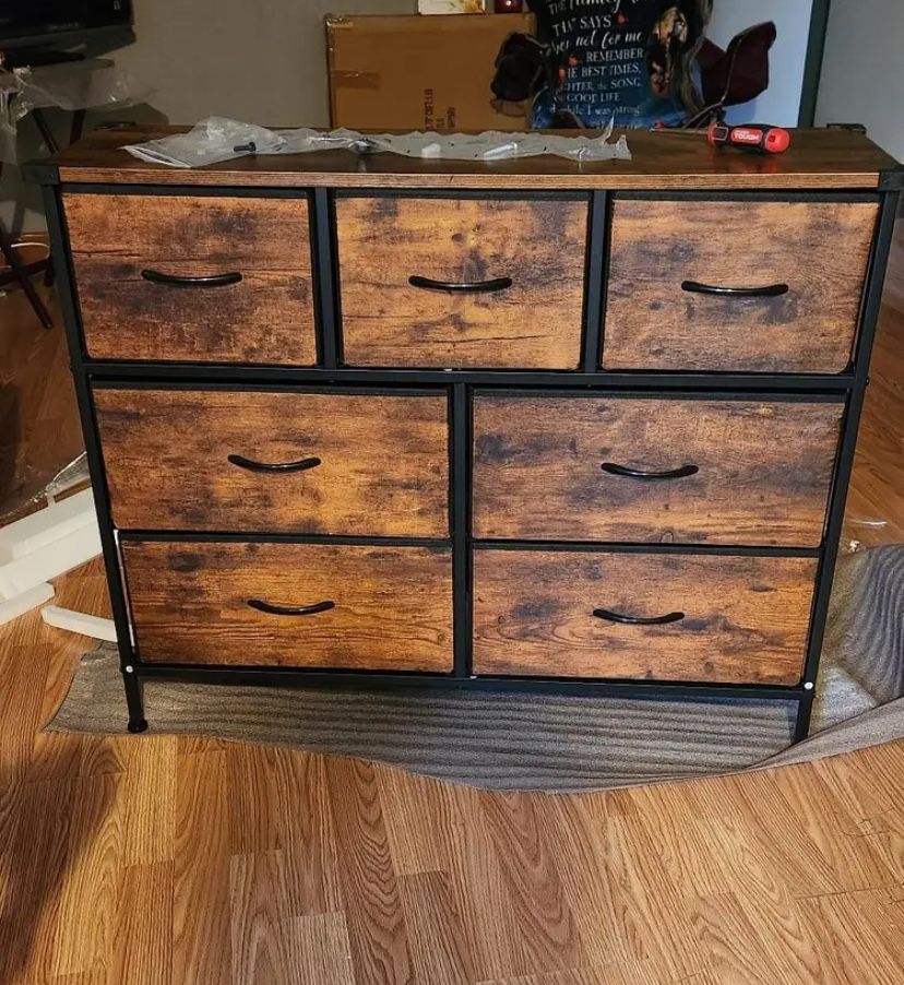 Dressers( Moving Sales)