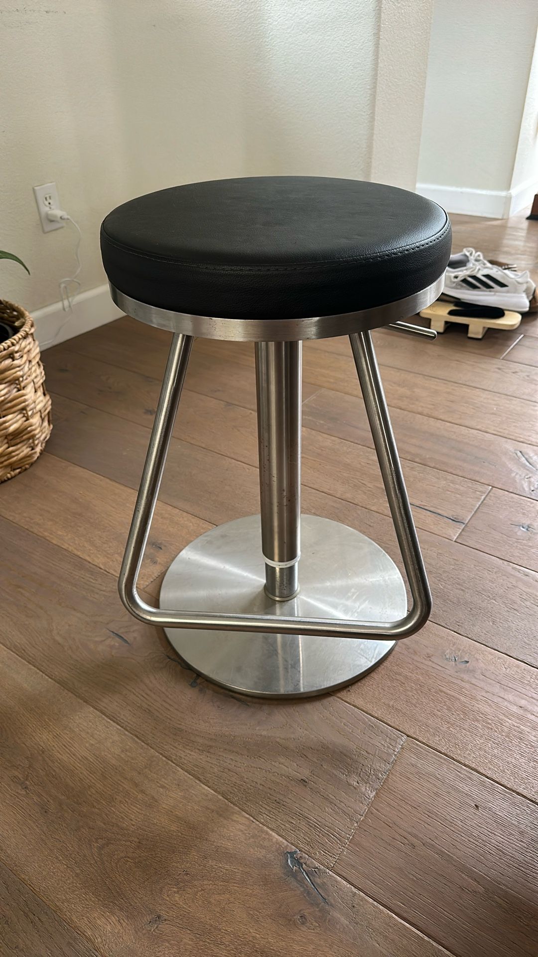 Adjustable Stool