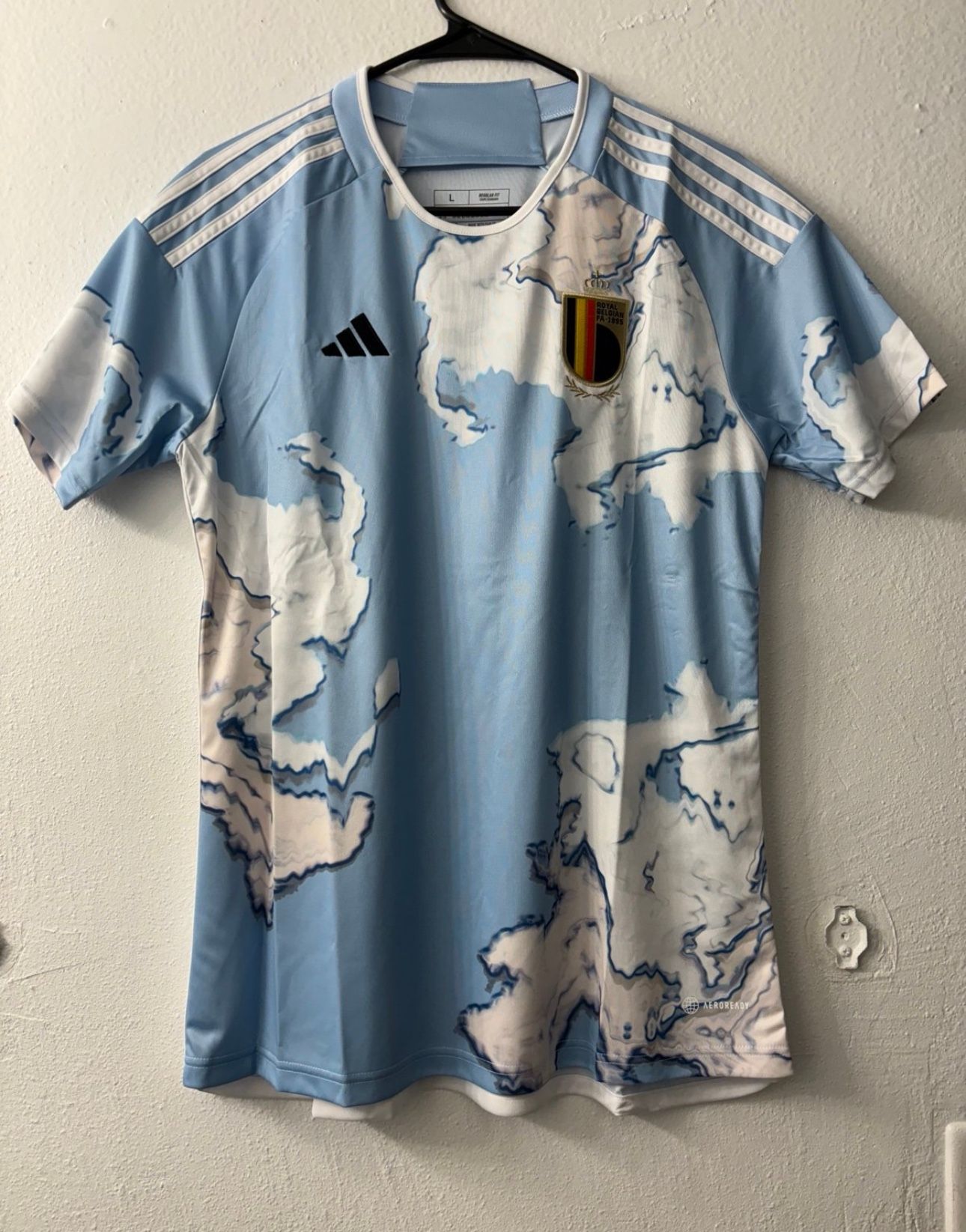 ADIDAS BELGIUM NATIONAL SOCCER TEAM 2023 WOMEN’S AWAY JERSEY SIZE LARGE