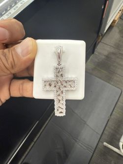 925 Sterling Silver Cross Pendant 