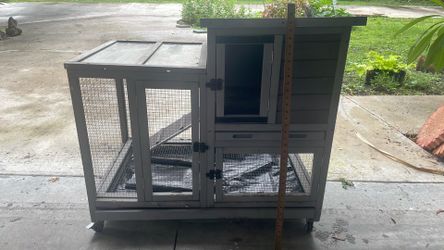 Chicken coop portable