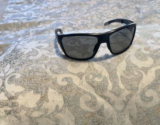 Oakley Sunglasses (men’s)🤫