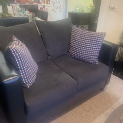 2 Piece Living Room Set- Couch & Love Seat
