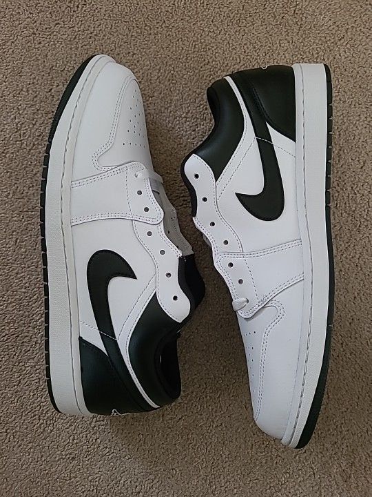 Air Jordan Retro 1 Low "Black/White" Size 13/14 Men