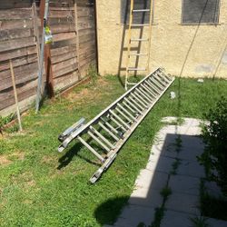 31 Ft Fiberglass Ladder