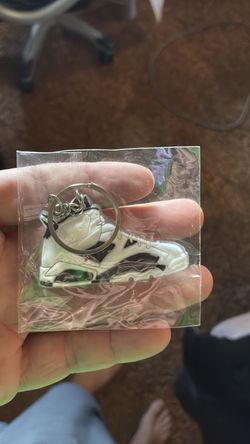 Jordan 6 keychain