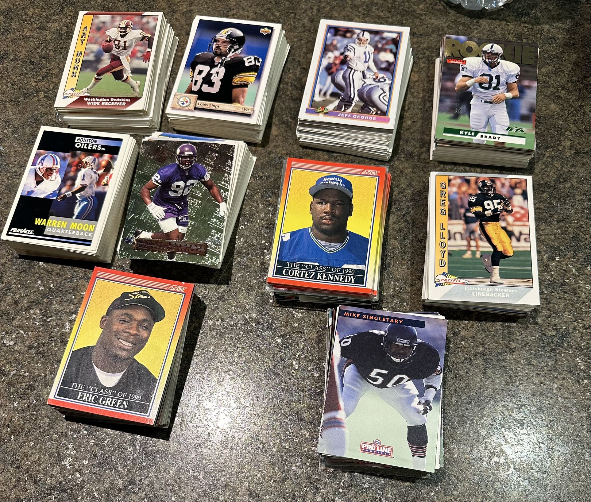 500 Assorted Football Cards 1990s