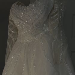 ✨ Gorgeous Bridal Gown