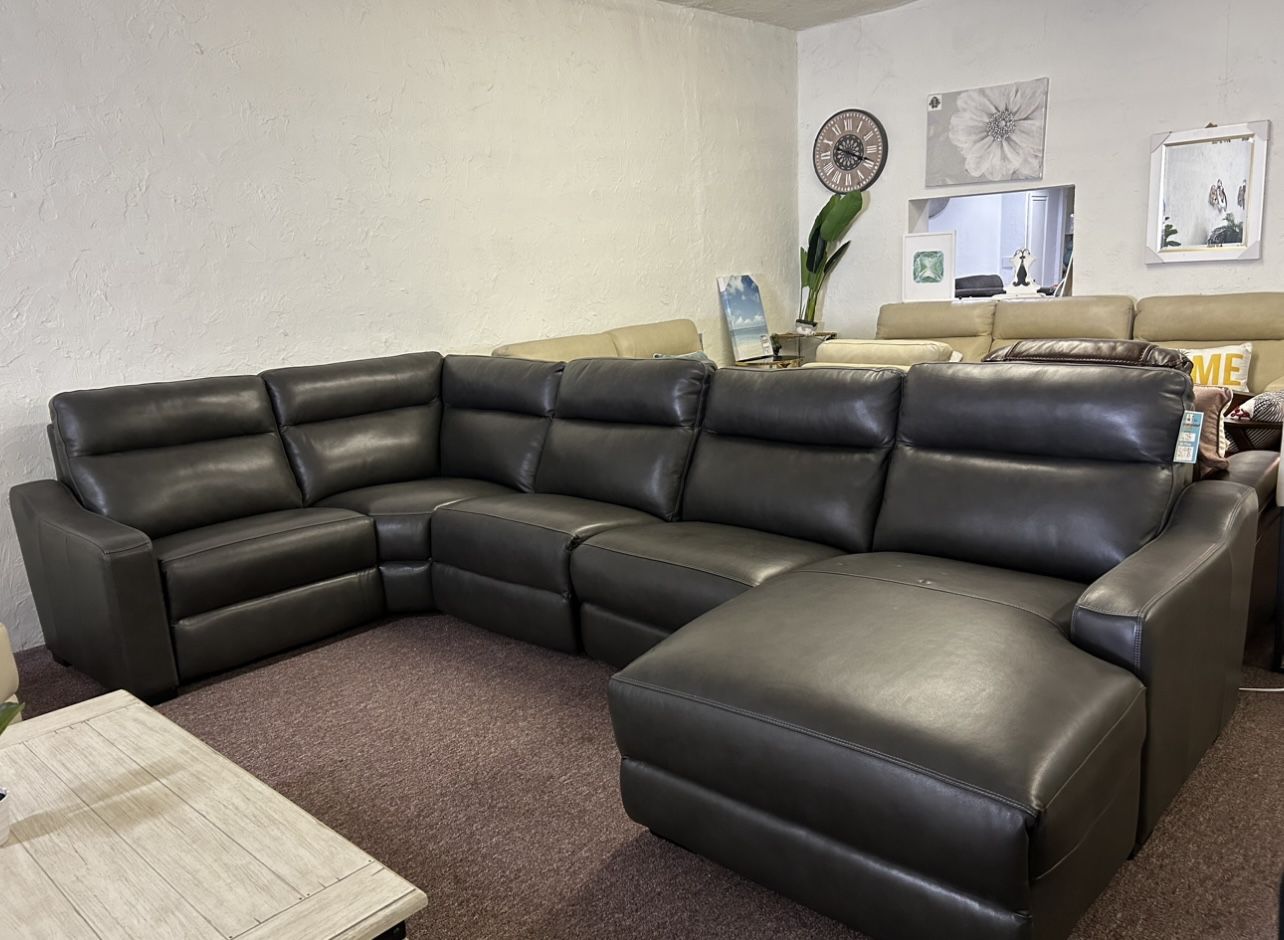 100% Real Leather Sectional With 3 Power Recliner