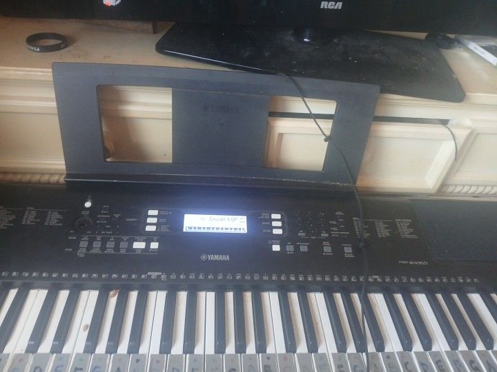 Electric Yamaha Piano