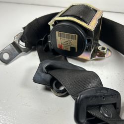 DRIVER LEFT FRONT SEAT BELT BMW E46 330i 325i