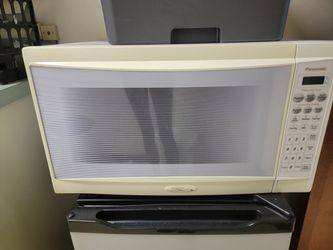 Microwave Panasonic White 