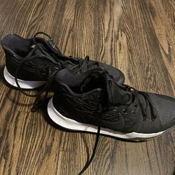 Kyrie really good condition