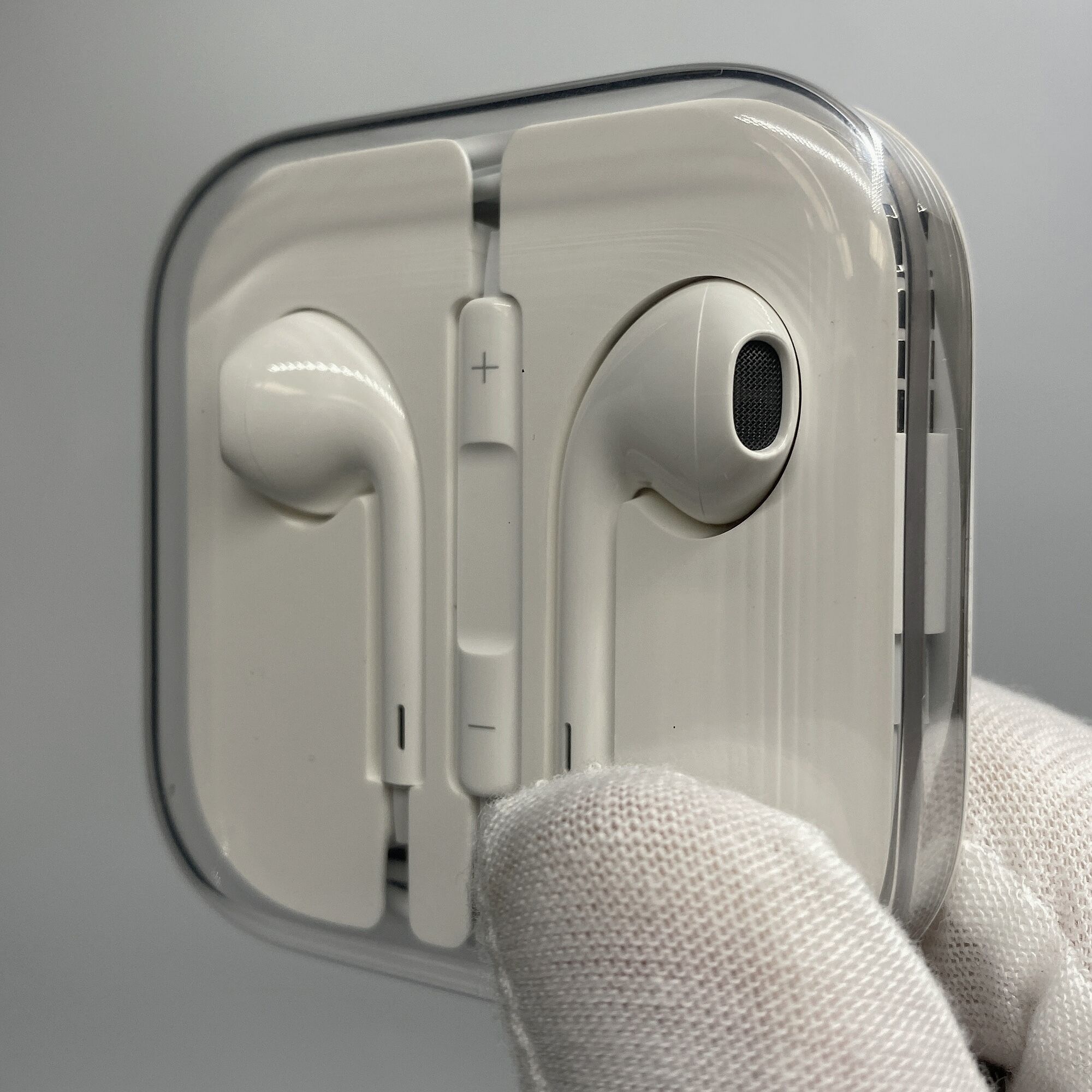 Apple EarPods With Lightning Connector 