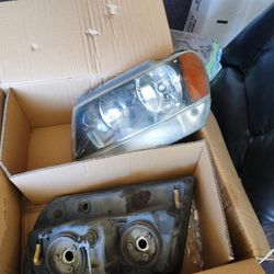 Headlights For Jeep Grand Cherokee 