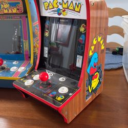 PAC MAN Arcade Game