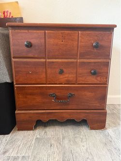 Dresser