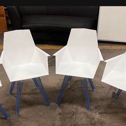 Set New FAZ DINING CHAIRs WITH CLEAR LEGS