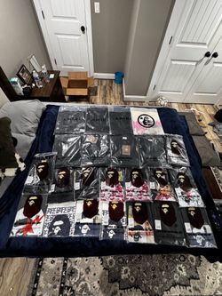 Bape, Burbery, Amiri, Chrome heart, Hellstar, Essentials