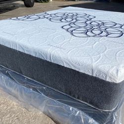 Queen Bamboo Cool Gel Memory Foam!!