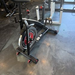 Stationary Bike / GYM EQUIPMENT 