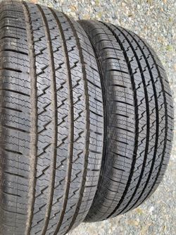 Pair of used tires Like New 225/65/17