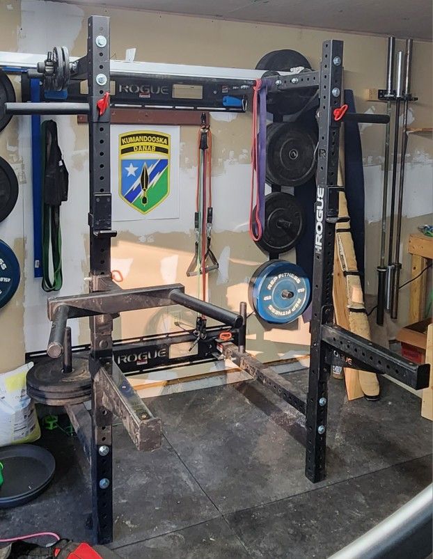 Rogue Wall Mount rack