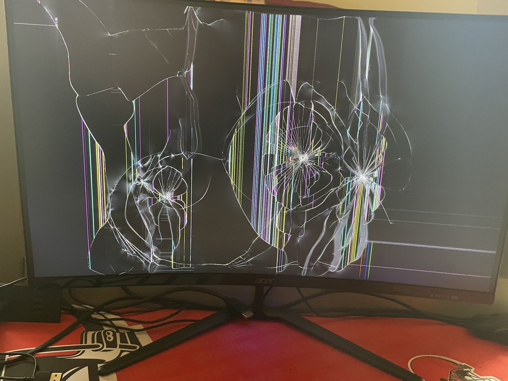 Broken Monitor