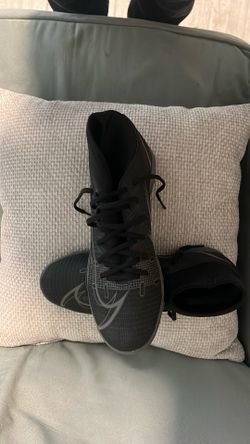 Nike Mercurial Shoes For Football Size 8