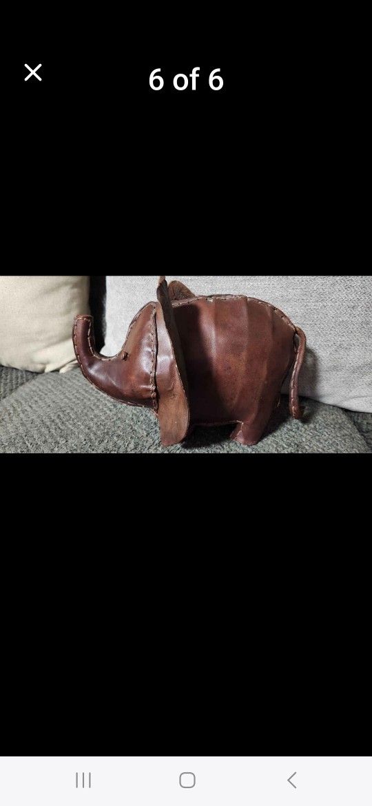leather elephant/ elefante de piel